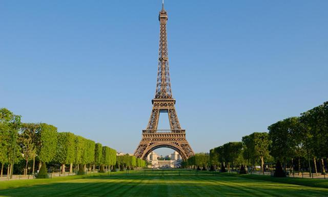 Bed & Breakfast Cosy Near Eiffel Tour Parijs